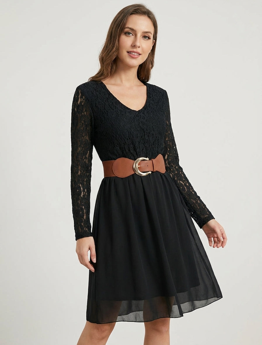 Ausgestelltes Kleid mit Spitzenoberteil - Schwarz