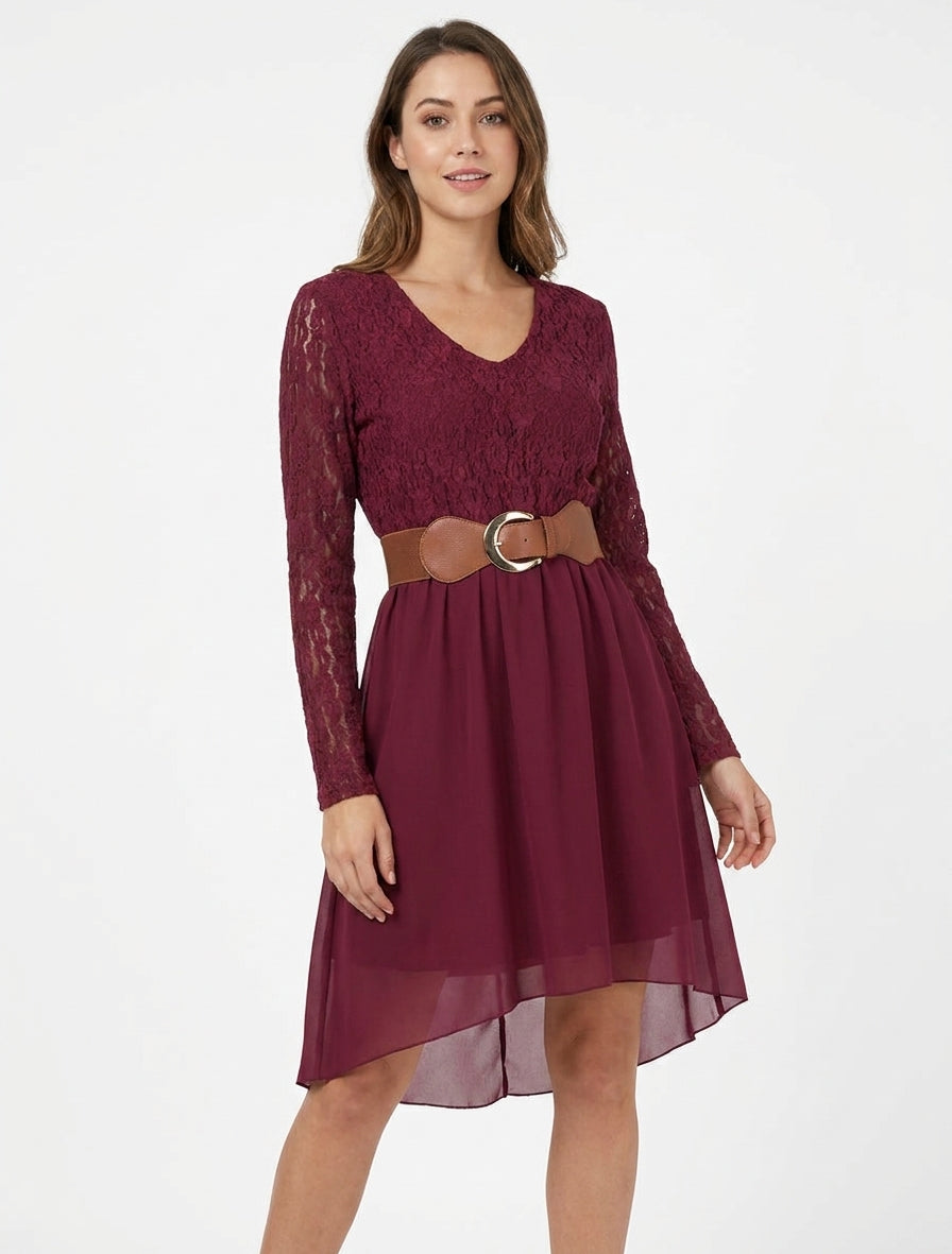 Ausgestelltes Kleid mit Spitzenoberteil - Weinrot