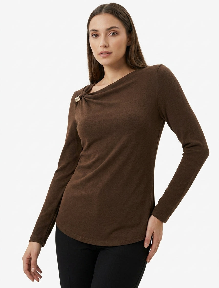 Feiner Pullover mit Schmuckbesatz - Braun