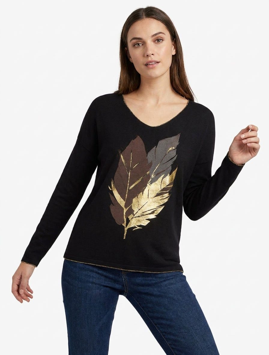 Feiner Pullover mit schimmerndem Federmuster - Schwarz