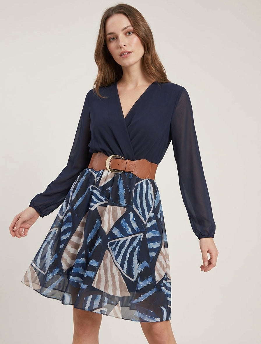 Ausgestelltes Kleid mit abstraktem Blätterdruck - Marine