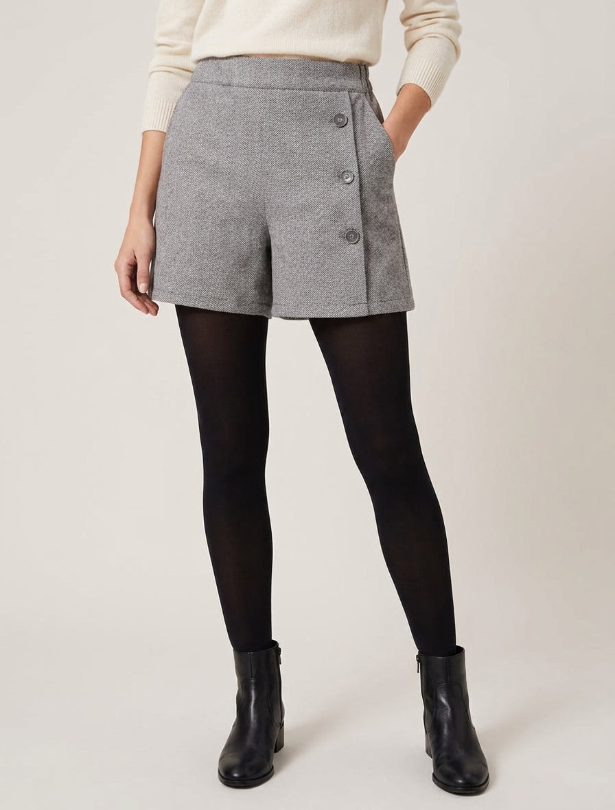 Filzshorts mit hoher Taille und dekorativen Knöpfen - Grau