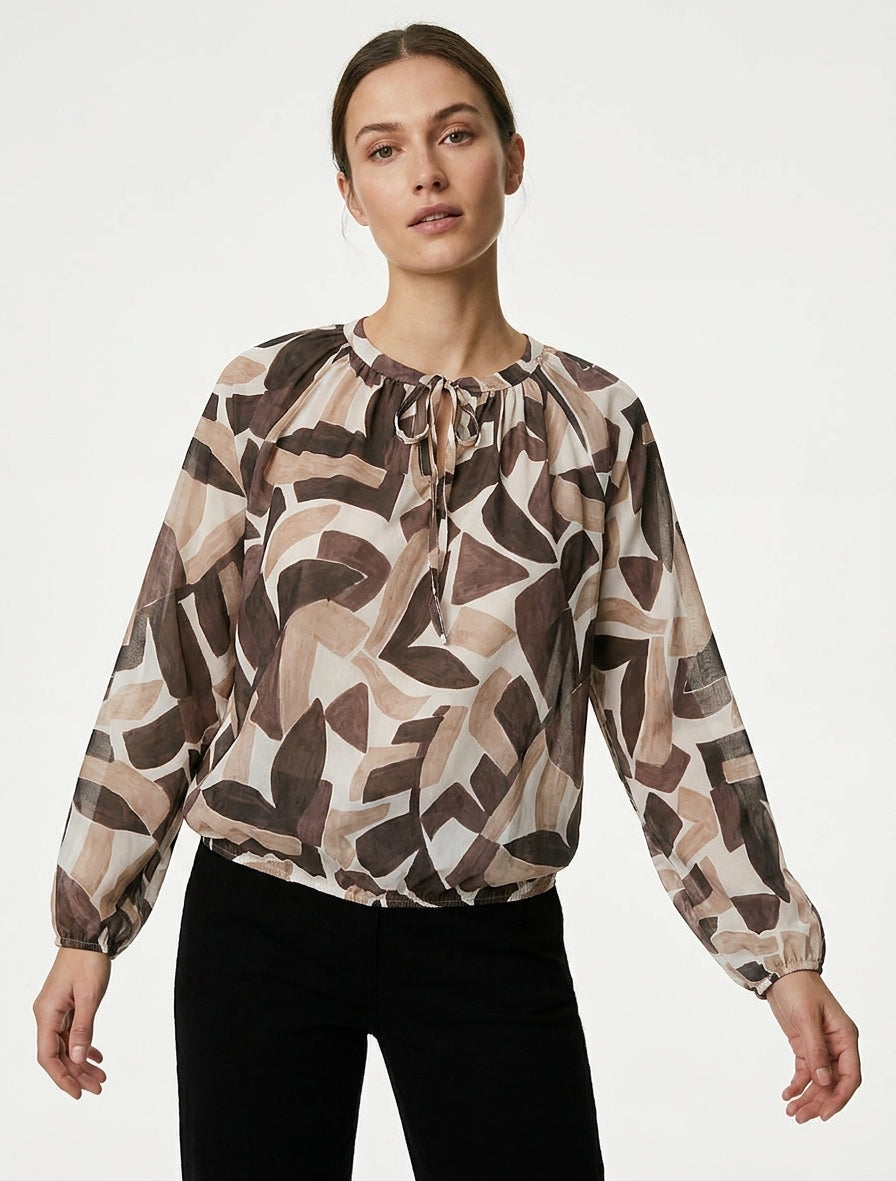 Bluse aus Voile mit abstraktem Druck in Ballonform. - Braun