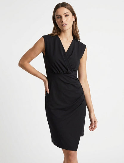Ärmelloses Wickelkleid mit Drapierungseffekt - Schwarz