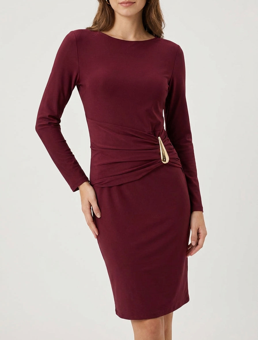 Midikleid mit Metallschmuck - Bordeaux