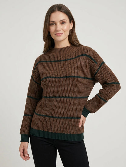 Gerader Pullover mit Stehkragen und Streifen. - Braun