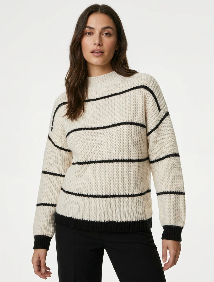Gerader Pullover mit Stehkragen und Streifen - Ecru