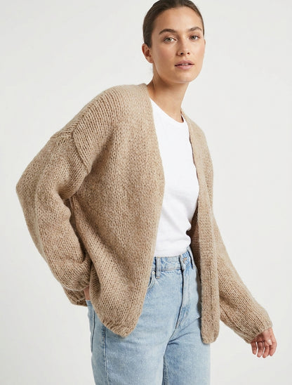 Offene Strickjacke aus grobem Strick in weiter Passform - Beige