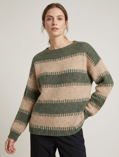 Quadratisch geschnittener Pullover mit fantasievollen Streifen - Kaki