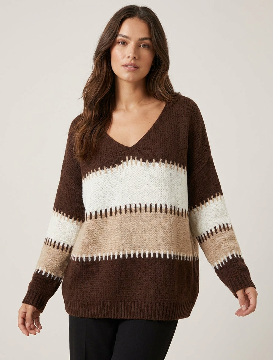 Weit geschnittener Pullover mit V-Ausschnitt und stilisierten Streifen. - Braun