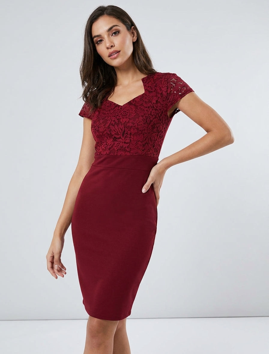 Spitzen-Bustier-Kleid mit kurzen Ärmeln - Bordeaux