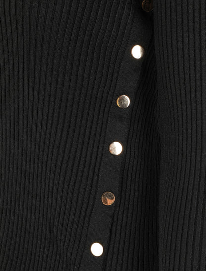 Pull uni côtelé à boutons dorés - Noir - 3