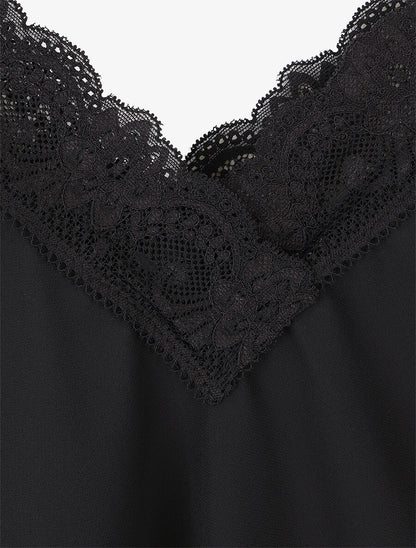 Caraco uni col V à détail dentelle - Noir - 3
