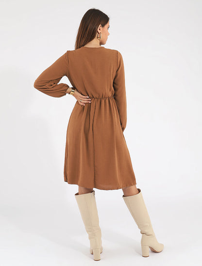 Robe uni à col en V décolleté - Camel - 5