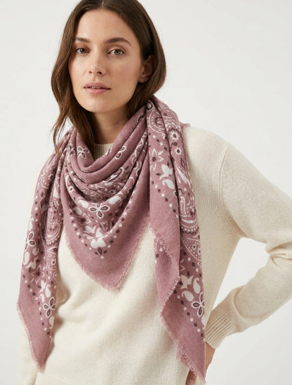 Paisley-Print-Schal mit ausgefransten Kanten - Altrosa