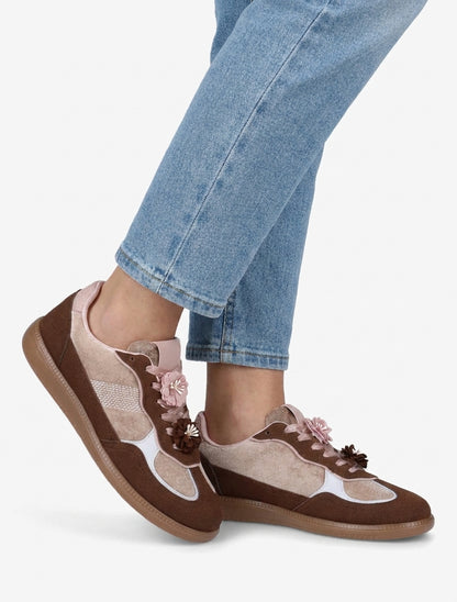 Sneaker mit Samteinsatz - Braun
