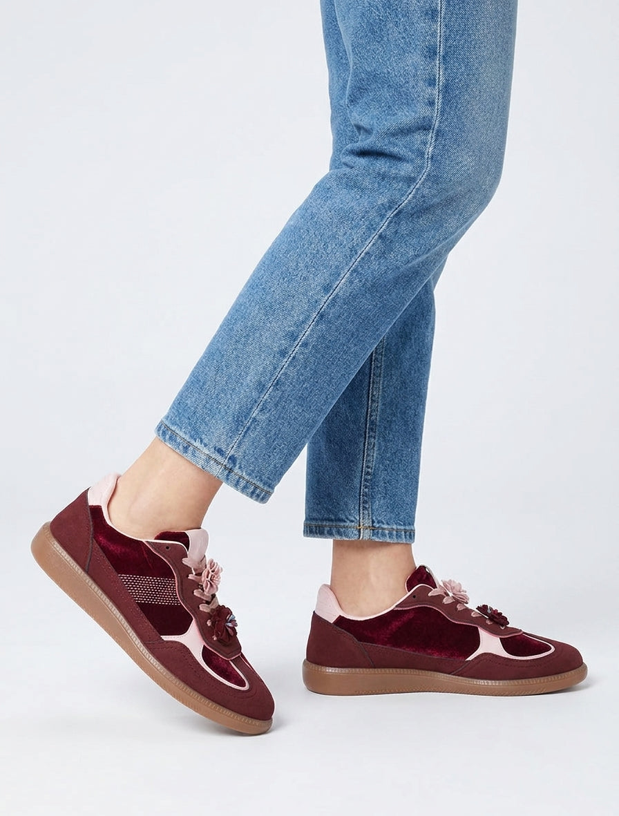 Sneaker mit Samteinsatz - Weinrot