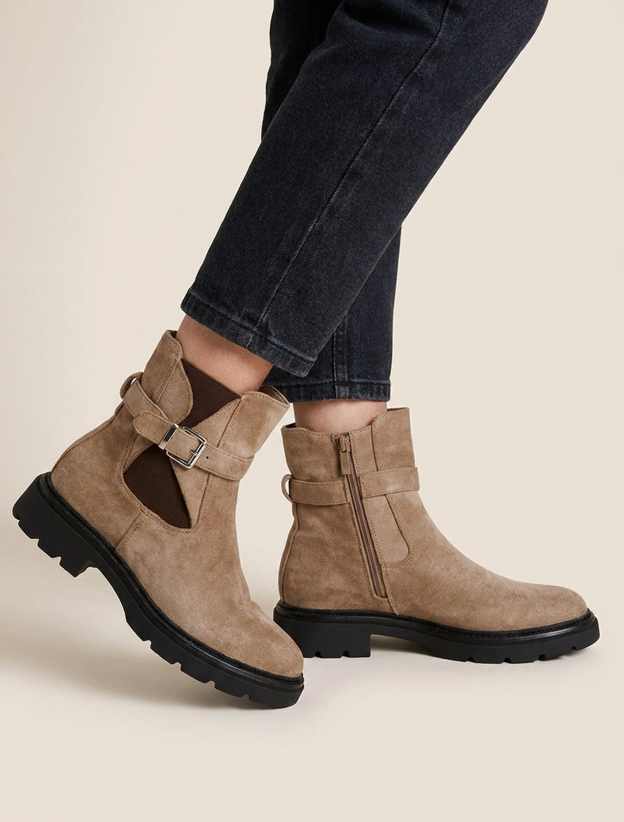 Elastische Stiefeletten aus Wildleder mit Schnalle - Maulwurf