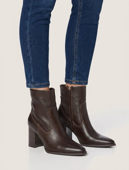 Stiefeletten mit Absatz in spitzer Kunstlederoptik - Braun