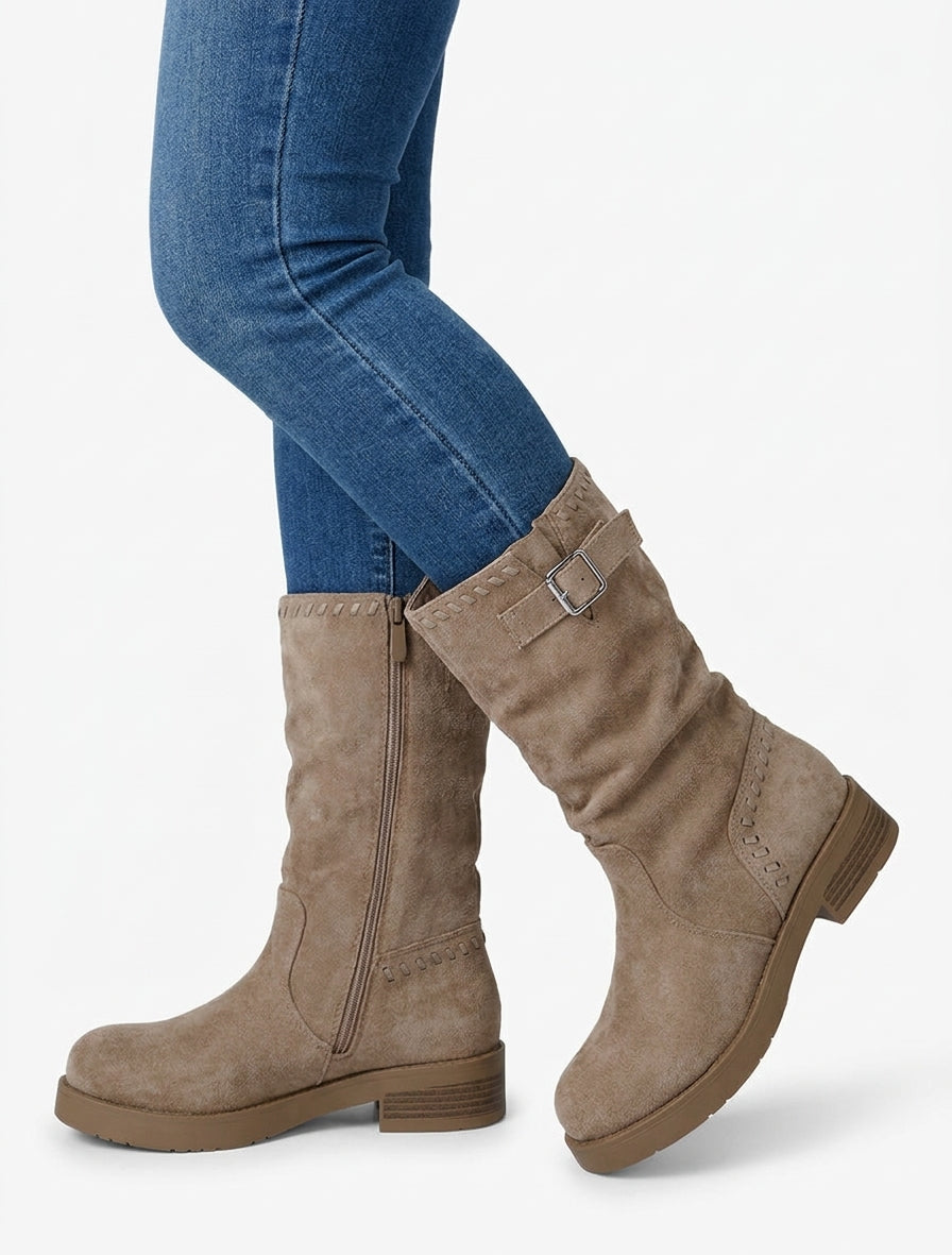 Plissierte Stiefeletten mit runden Spitzen - Maulwurf