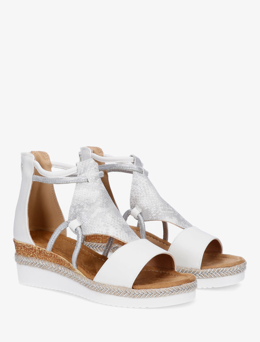 Keilsandalen mit Riemen im schimmernden Python-Druck. - Weiß
