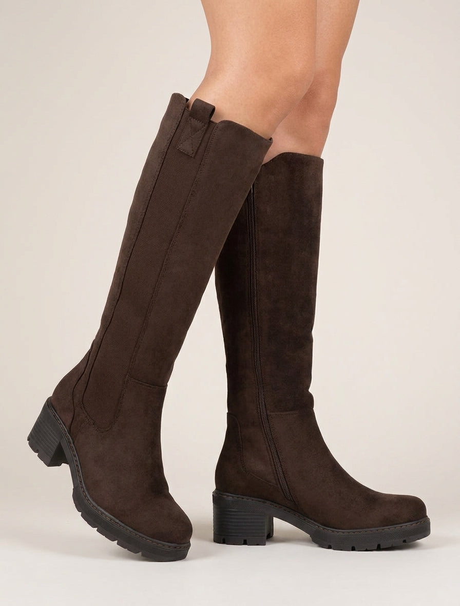 Elastische Stiefel aus Wildleder mit runder Spitze - Braun