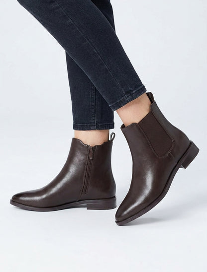 Stiefeletten aus Kunstleder mit spitzen Zehen - Braun