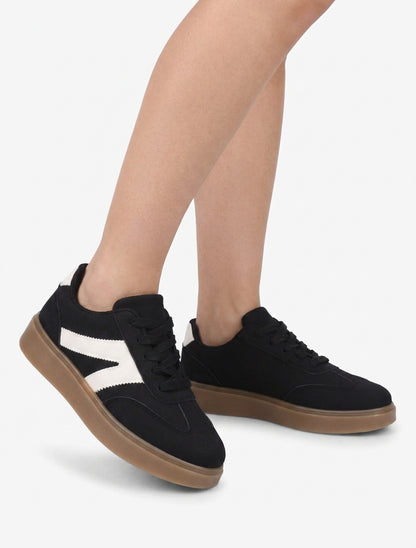 Sneaker mit Gummisohle - Schwarz
