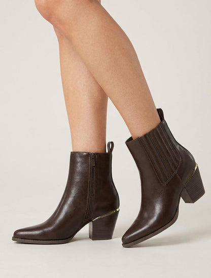 Stiefeletten im Cowboy-Stil aus Kunstleder - Schokolade