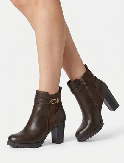 Stiefeletten mit Wildledereinsatz und hohem Absatz - Braun