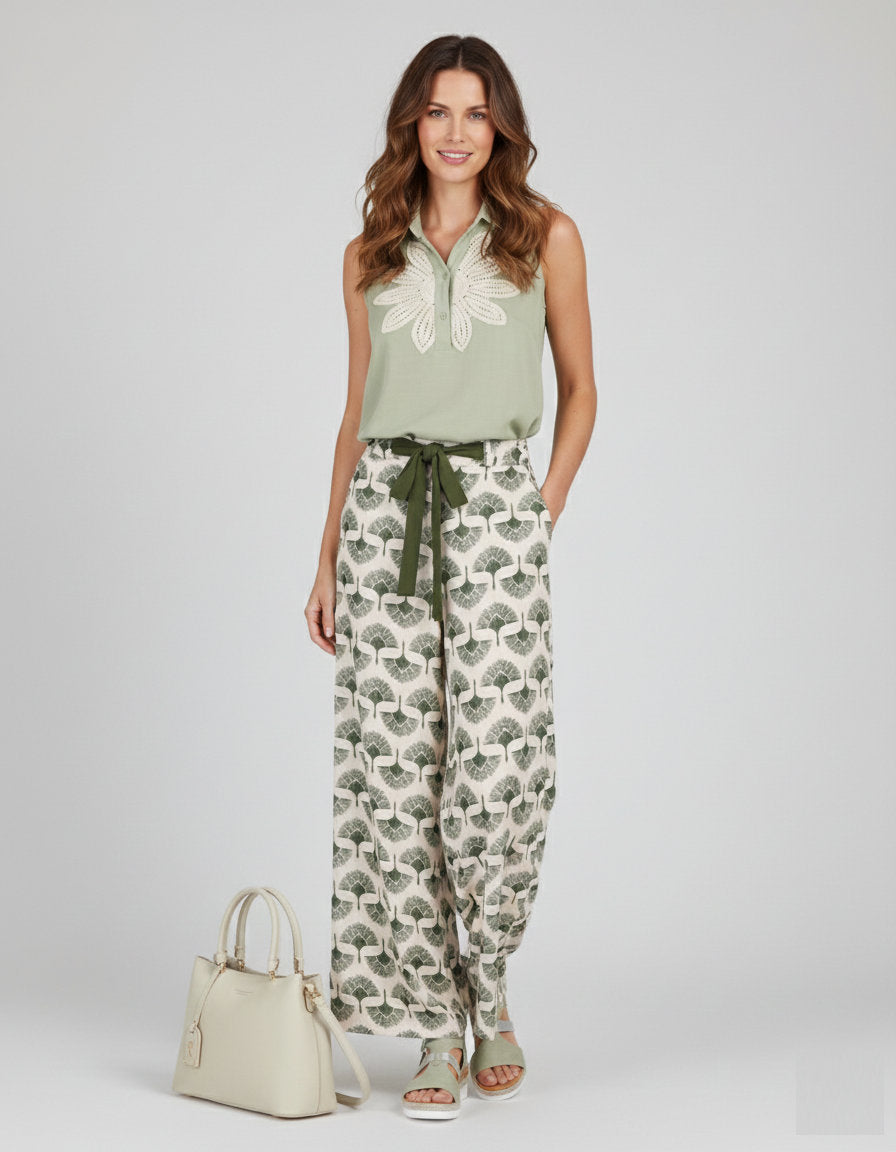 Look Nicolasa