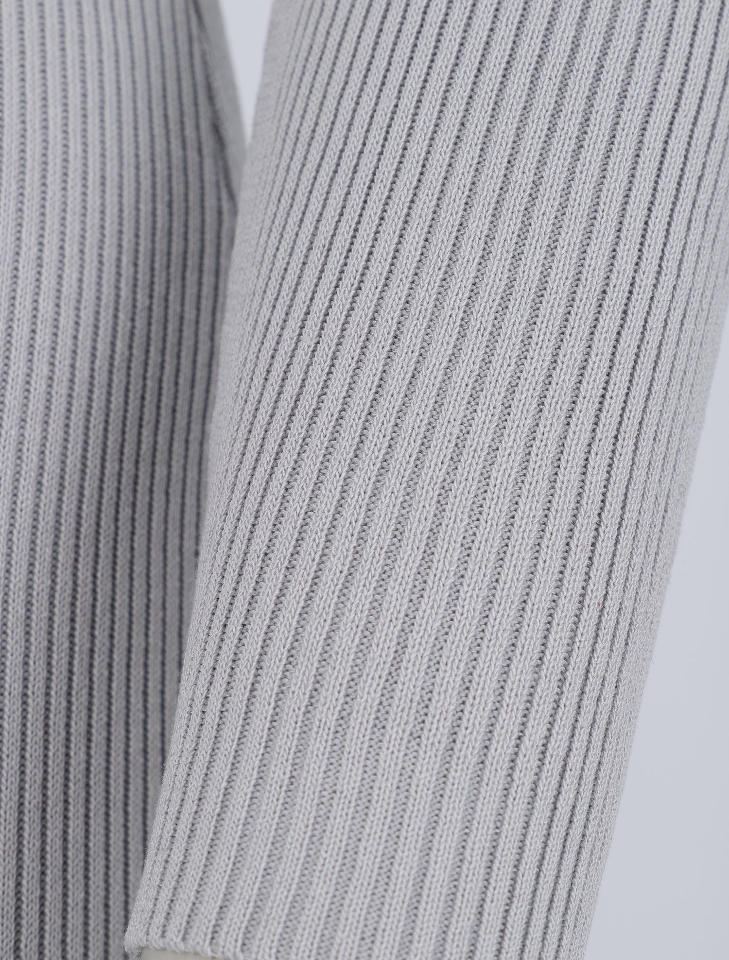 Robe pull côtelée et moulante à décolleté asymétrique - Gris clair - 3