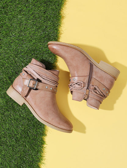Bottines à sangles cloutées et tressées - Camel - 5